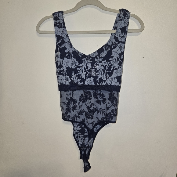 Intimitely Free People XS bodysuit blue floral - Picture 6 of 7